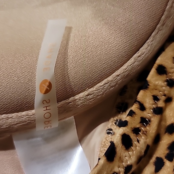 NWT MOLDED LIGHTLY LINED HALTER SWIM YOGA BATHING SUIT TOP 36C UNDERWIRE - Picture 9 of 9